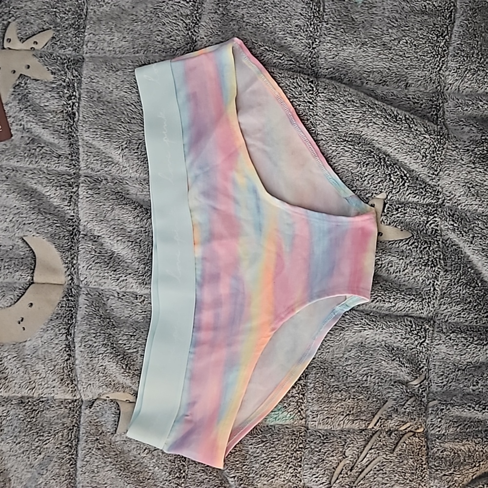 Rainbow hipster
